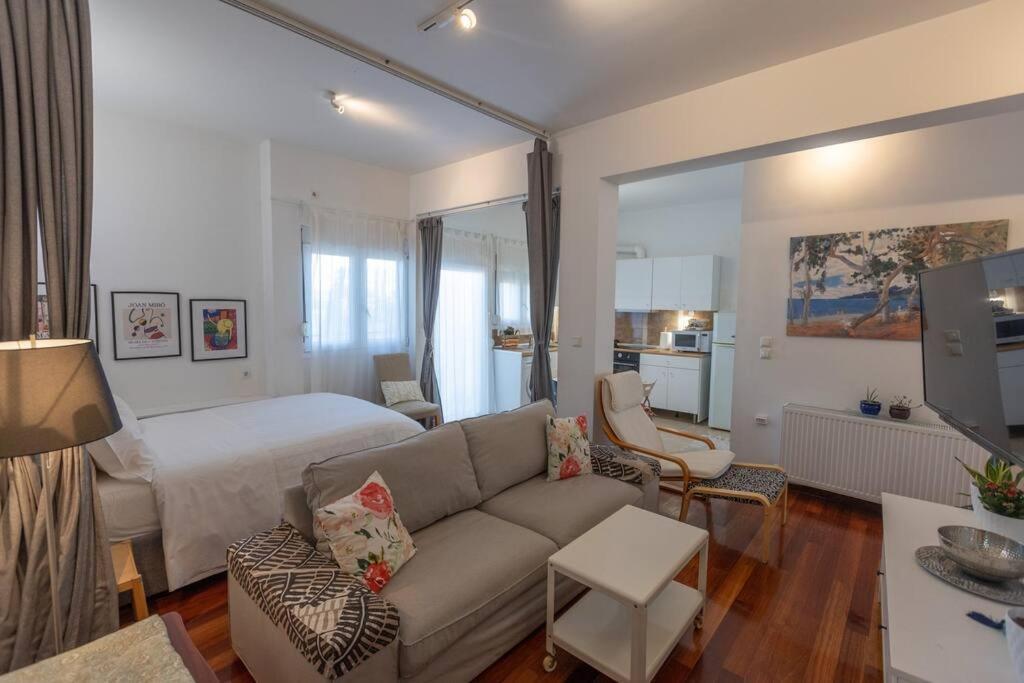 Ferienwohnung Λάρισα Διαμέρισμα Με Θέα Πλατεία Στο Κέντρο Της Πόλης Exterior foto