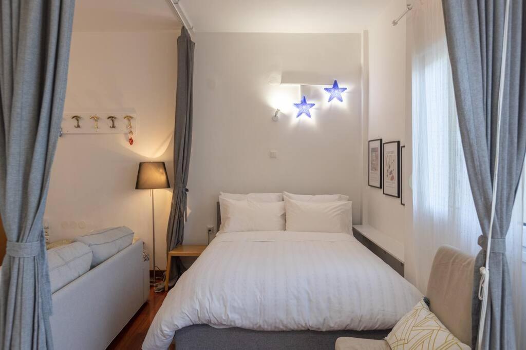 Ferienwohnung Λάρισα Διαμέρισμα Με Θέα Πλατεία Στο Κέντρο Της Πόλης Exterior foto